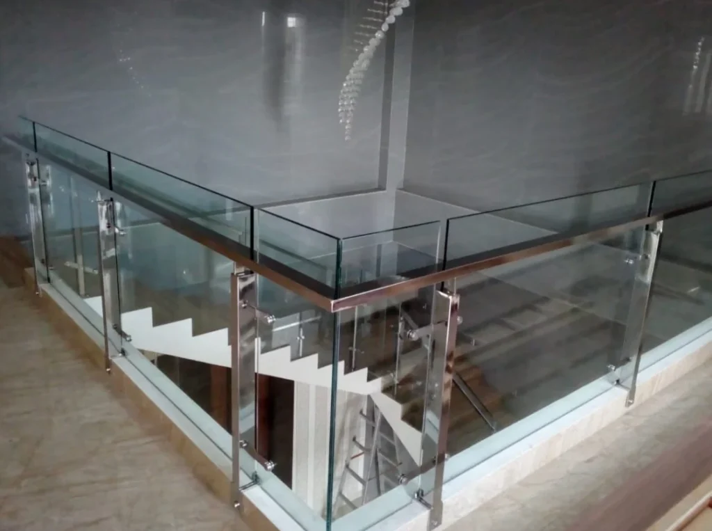 Pasang Railing Tangga Kaca Bogor